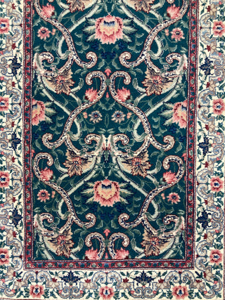 Chinese Veramin Runner. 2'6''x25'